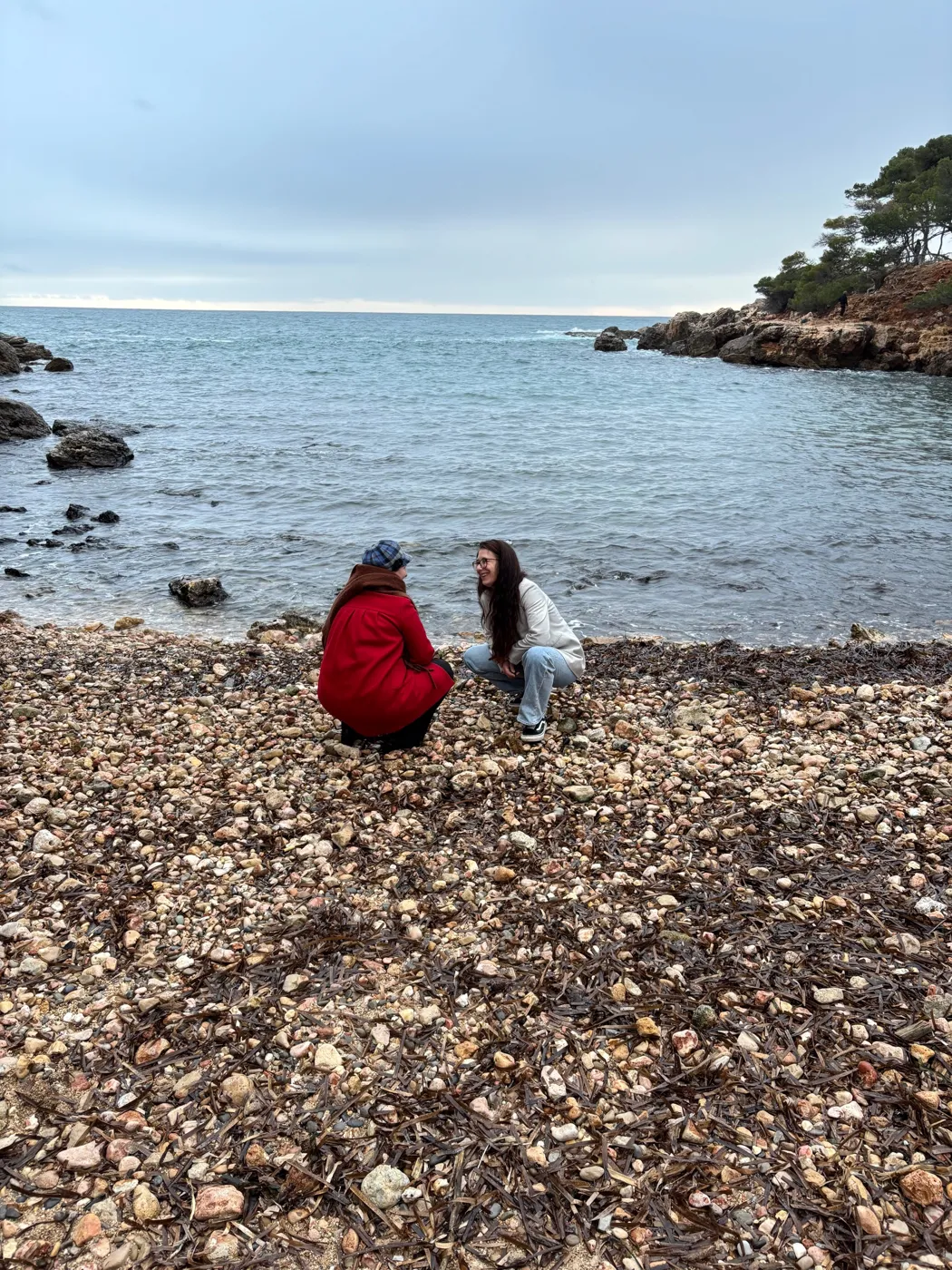 Séance en extérieur, face à la mer